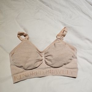Kindred Bravely sublime hands free pumping and nursing bra